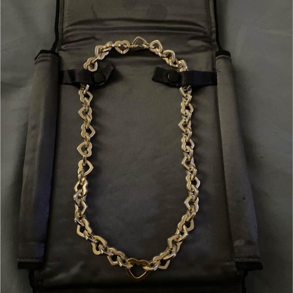 Tiffany & Co - Picture 5 of 6